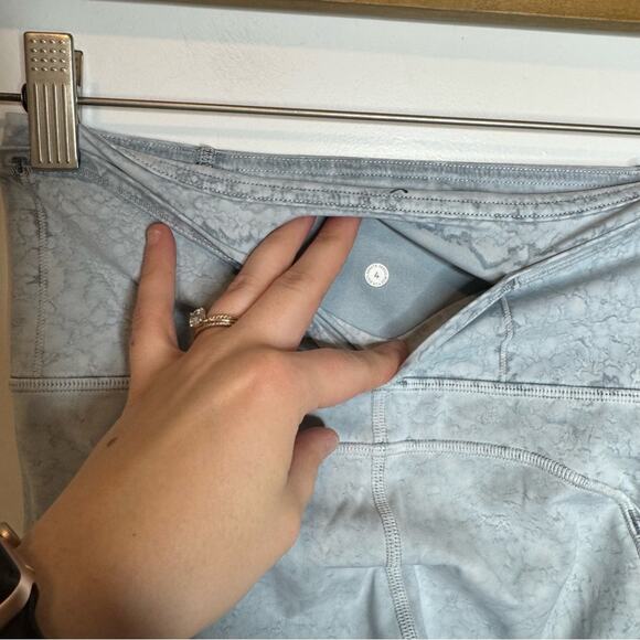 Lululemon Fast and Free Tight 25" Pockets Nulux City Grit White Blue Fog Size 4 - Picture 5 of 7